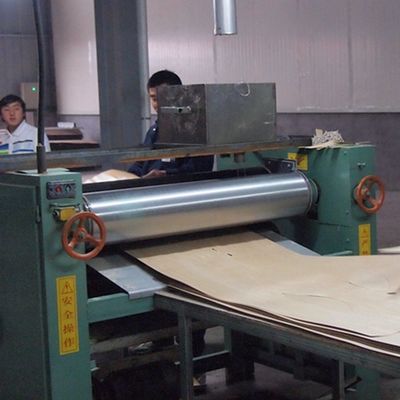 मानव निर्मित धूम्रपान लकड़ी लिबास SW-L739N/L743N का नया डिज़ाइन 0.55mm मोटाई फर्नीचर के लिए