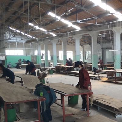 फैंसी ब्लैक पर्ल वुड विनियर BP-X2003 (N) नया डिज़ाइन 3100mm लंबाई वुड डोर स्किन के लिए