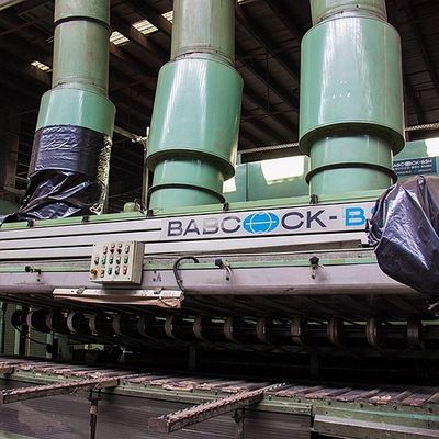 पैनलों और फर्नीचर के लिए OEM प्राकृतिक प्रिमावेरा लकड़ी लिबास फ्लैट कट क्राउन कट 0.5 मिमी